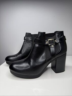 Christian Siriano Black Chunky Heeled Ankle Boots in Size 12
